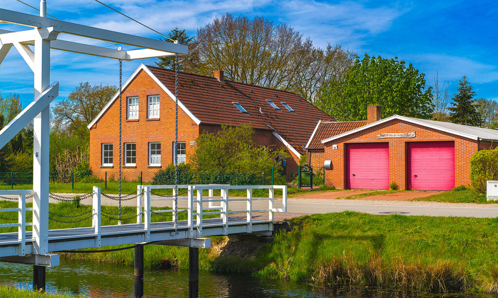 Haus Fehnwald - Ferienwohnung und Camping in Ostfriesland